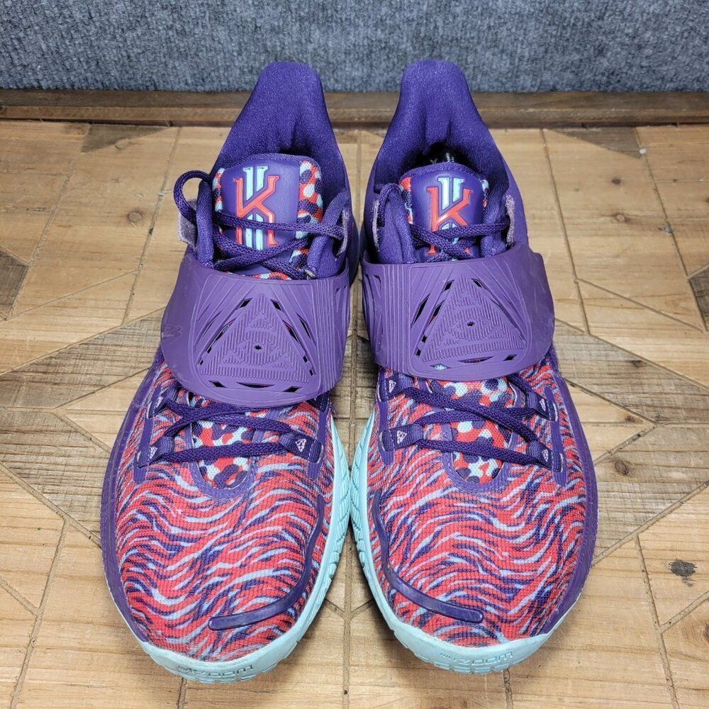 Nike Kyrie 3 Low Orchid Size 13 CJ1286-500 Glacier Ice Chile Red Men’s Sneakers - Picture 3 of 11